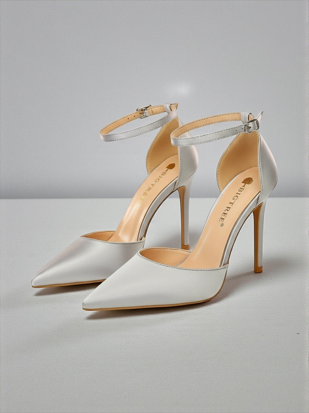 Élise Halo Ankle Stiletto