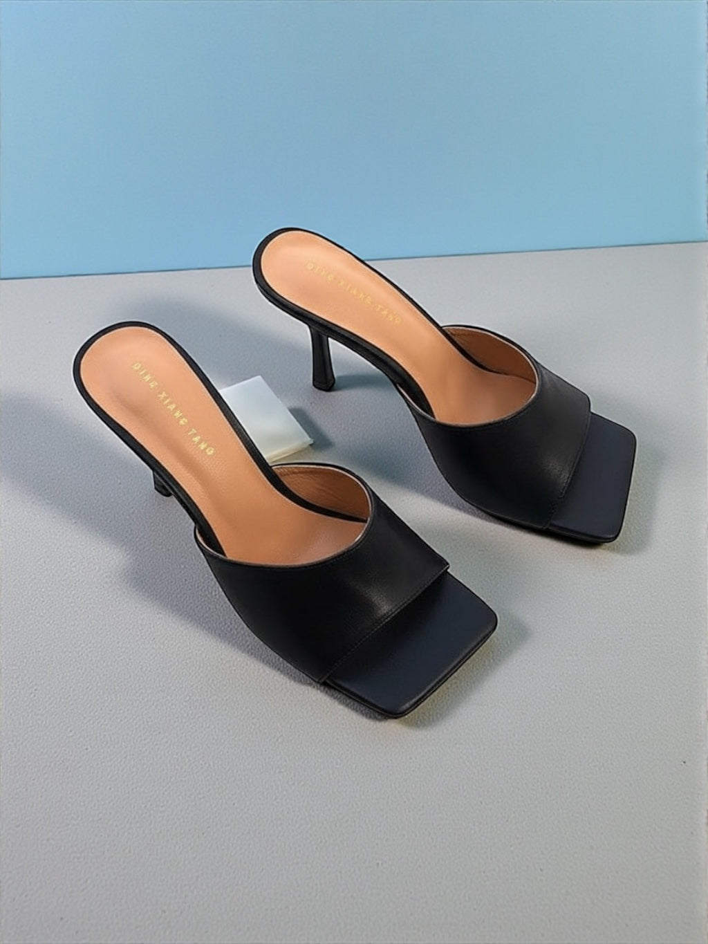 Silhouette Luxe Square Mule Heel