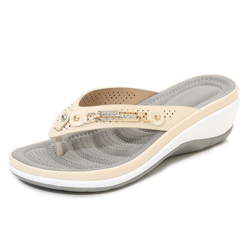 Coastal Comfort Wedge