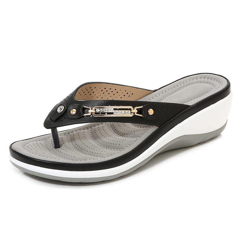 Coastal Comfort Wedge
